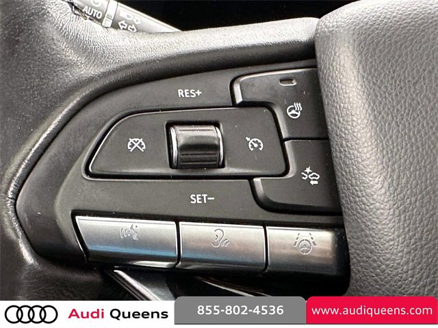 Used 2023 Cadillac Escalade ESV Sport w/ Touring Package image 34