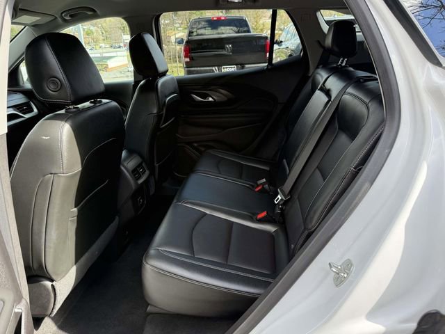Certified 2024 GMC Terrain SLT image 11
