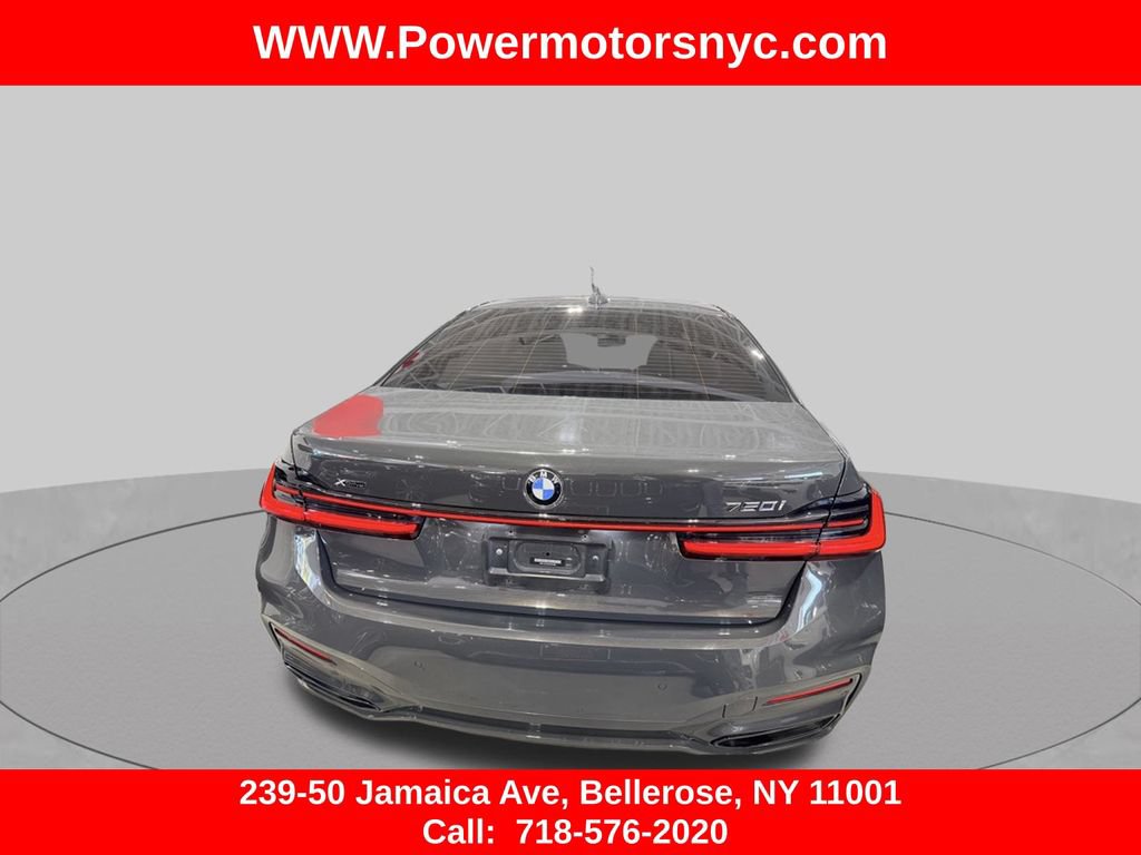 Used 2021 BMW 750i xDrive w/ Executive Package AWD/4WD image 3