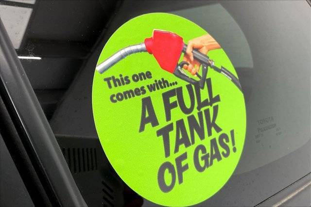 Used 2024 Toyota RAV4 LE image 35