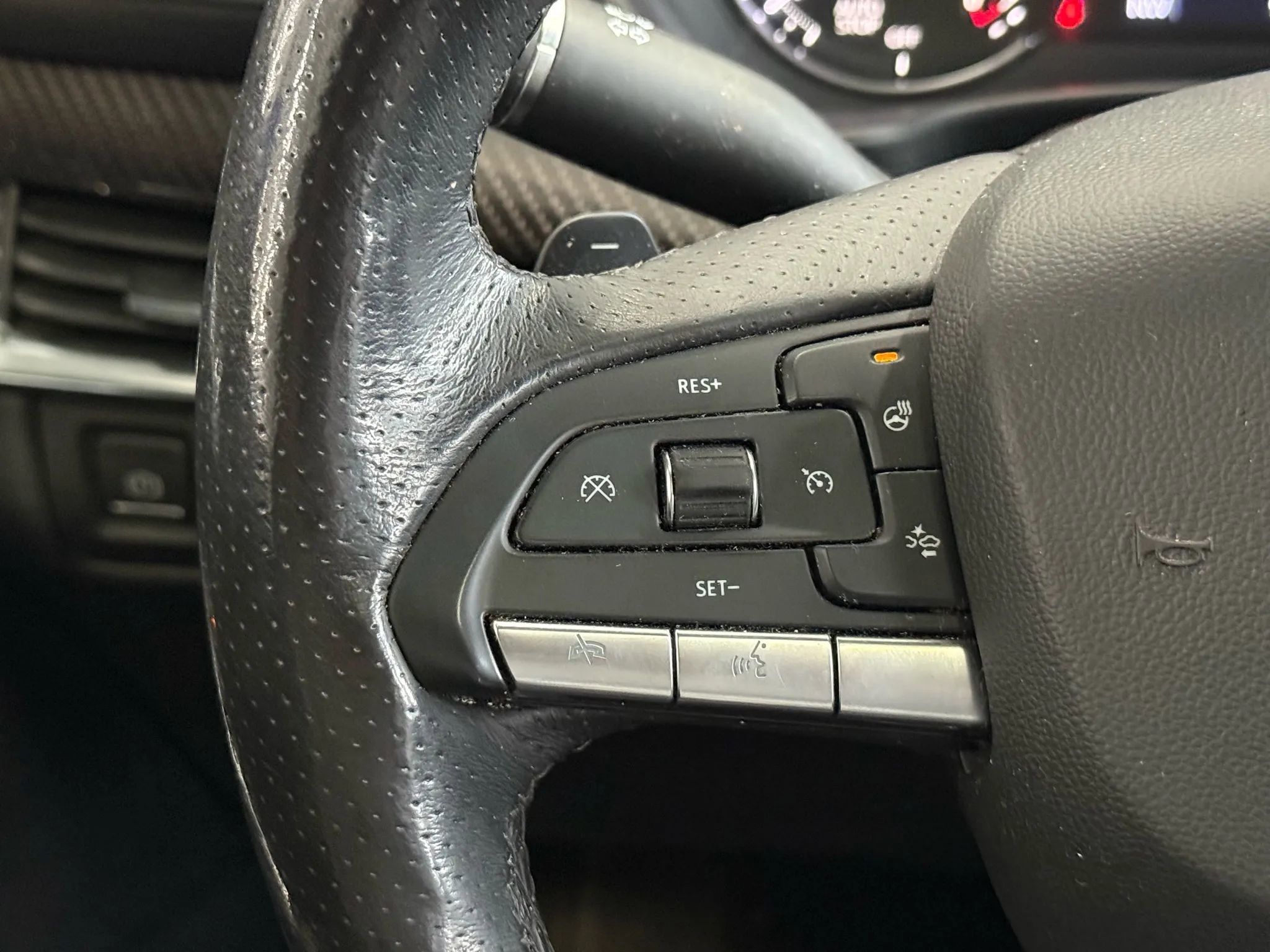 Used 2021 Cadillac XT4 Sport image 11