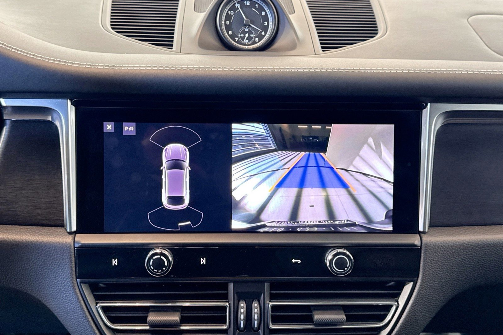 Used 2023 Porsche Macan GTS image 14