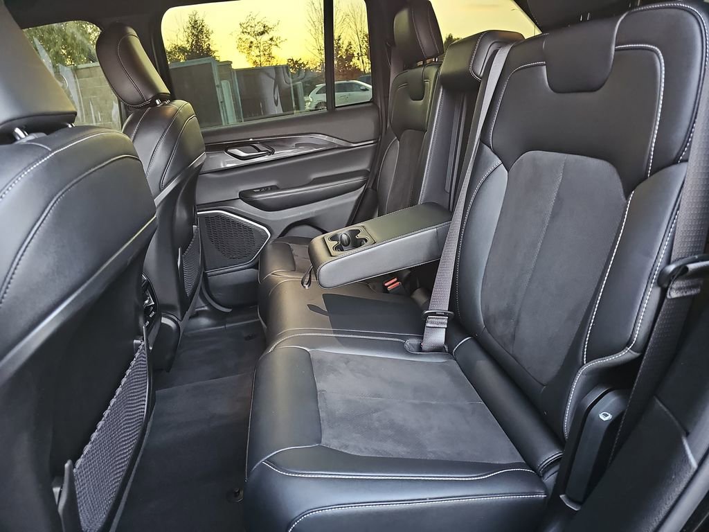 Certified 2022 Jeep Grand Cherokee Altitude image 14