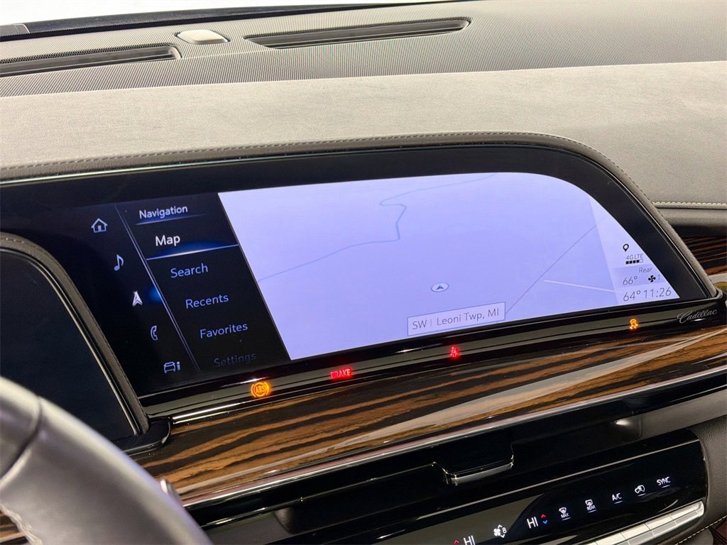 Used 2024 Cadillac Escalade Premium Luxury image 14