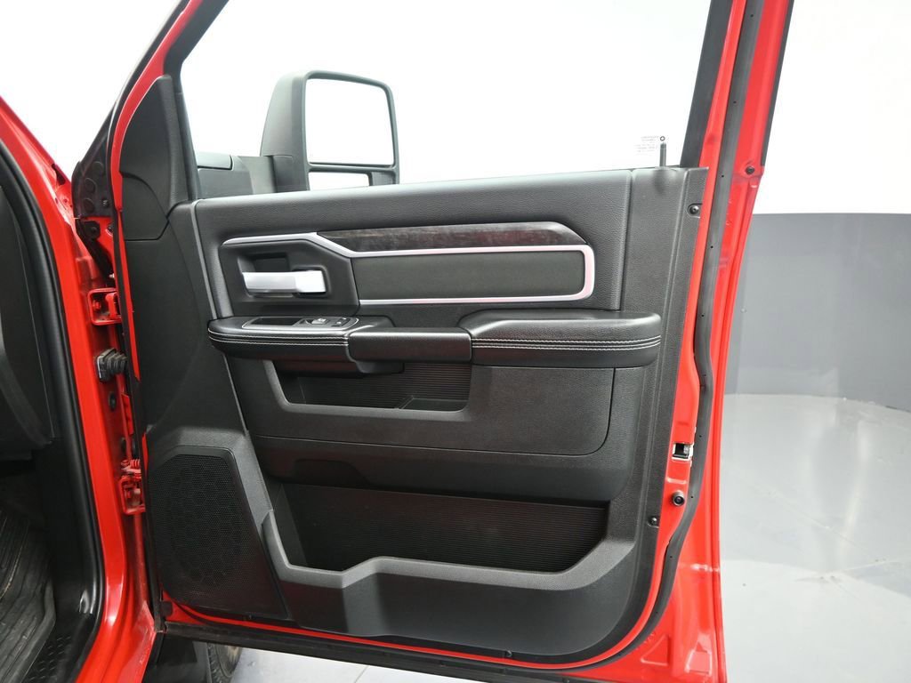 Used 2024 RAM 3500 Big Horn w/ Night Edition image 37