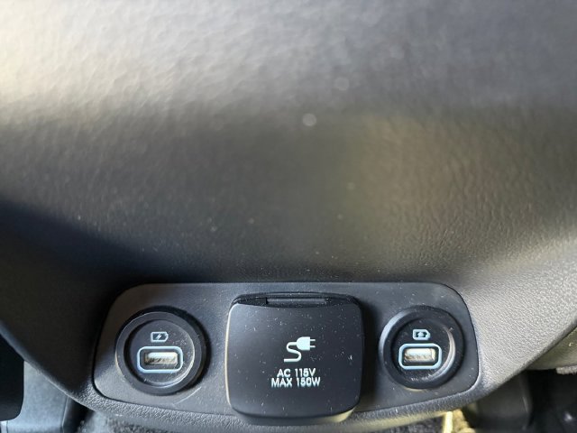 Used 2022 Hyundai Santa Fe Calligraphy FWD image 25