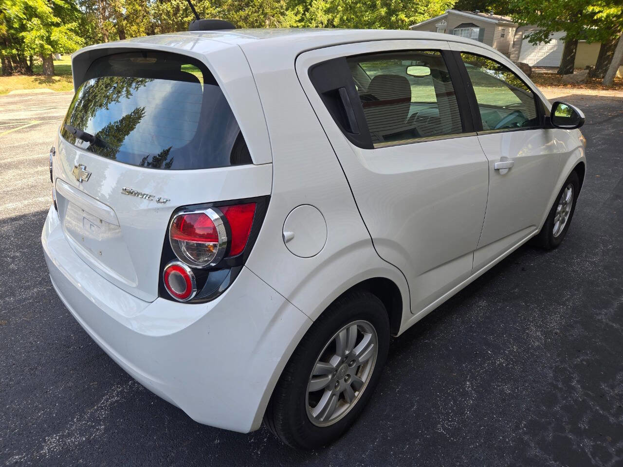 Used 2015 Chevrolet Sonic LT image 10