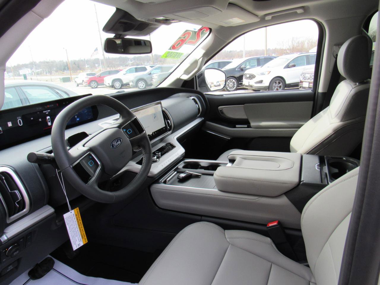 New 2026 Ford Expedition Active image 8