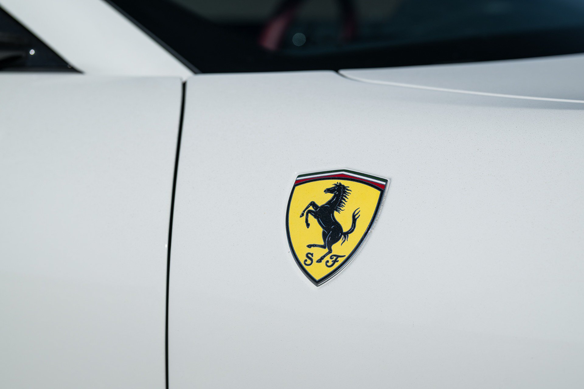 Used 2025 Ferrari Roma Spider RWD image 62