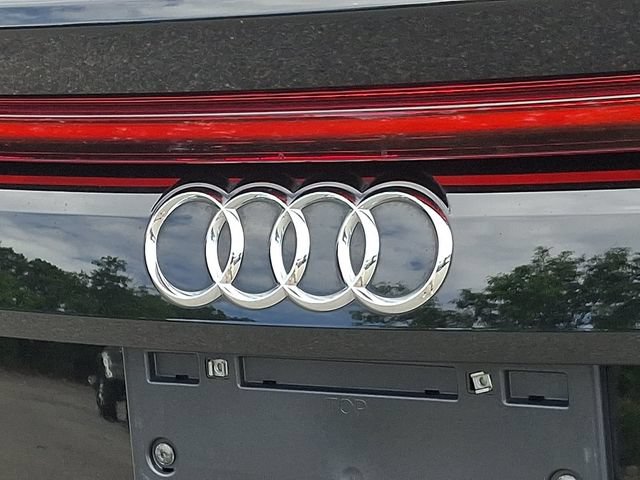 Used 2023 Audi SQ8 Prestige w/ Prestige Package AWD/4WD image 35