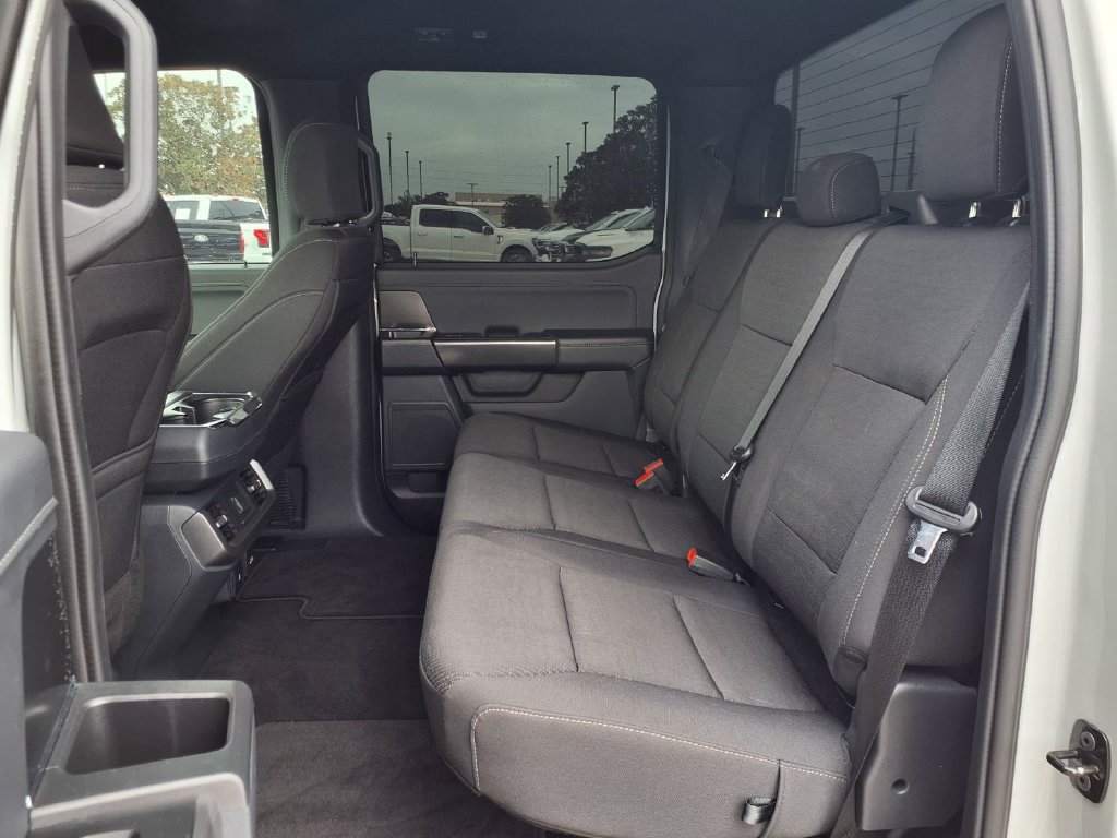 Used 2024 Ford F150 XLT w/ XLT Black Appearance Package RWD image 26