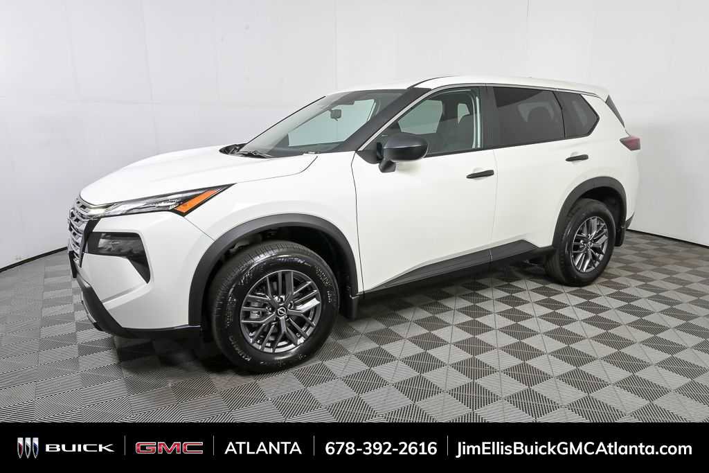 Used 2026 Nissan Rogue S image 2