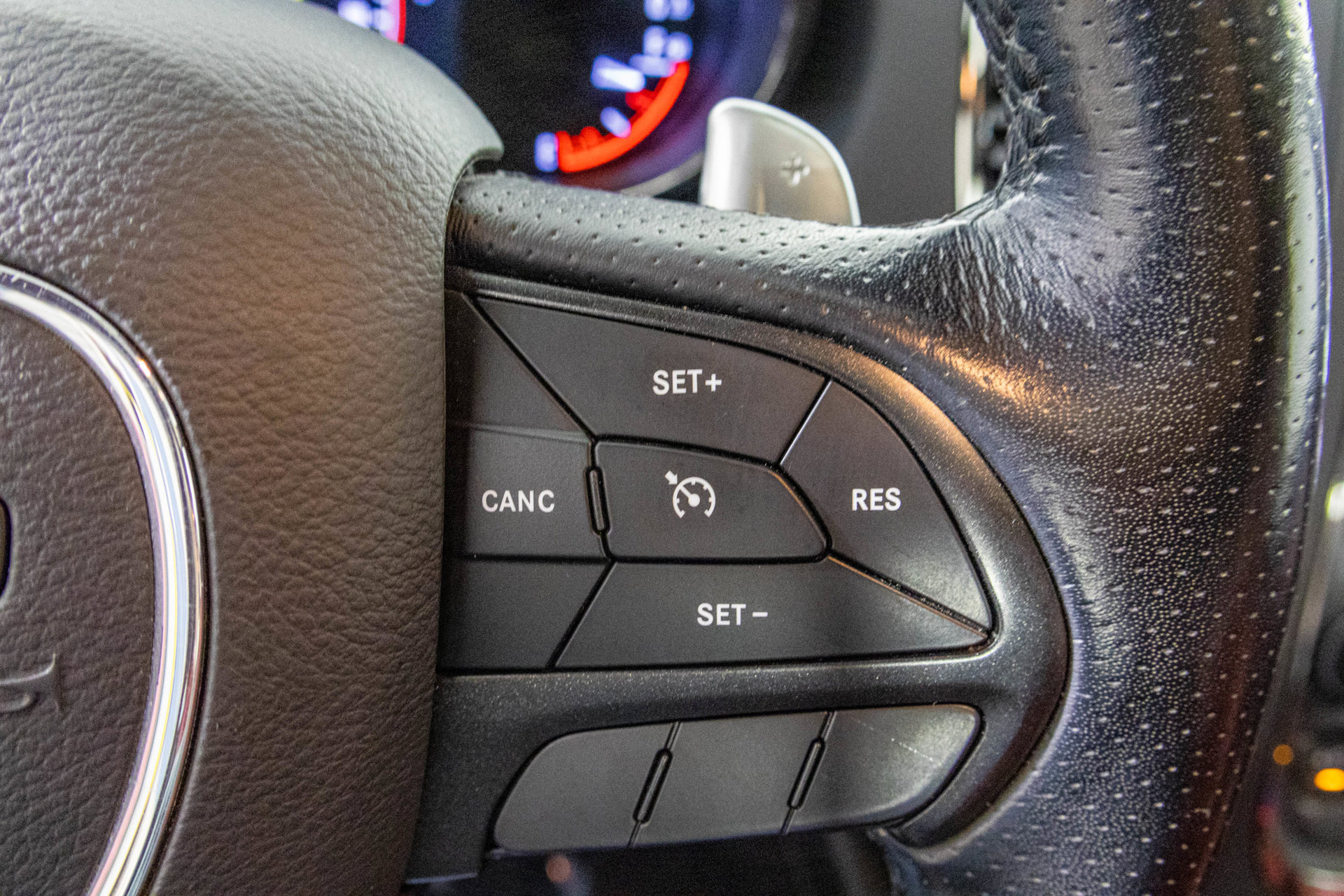 Used 2020 Dodge Durango R/T w/ Blacktop Package AWD/4WD image 34
