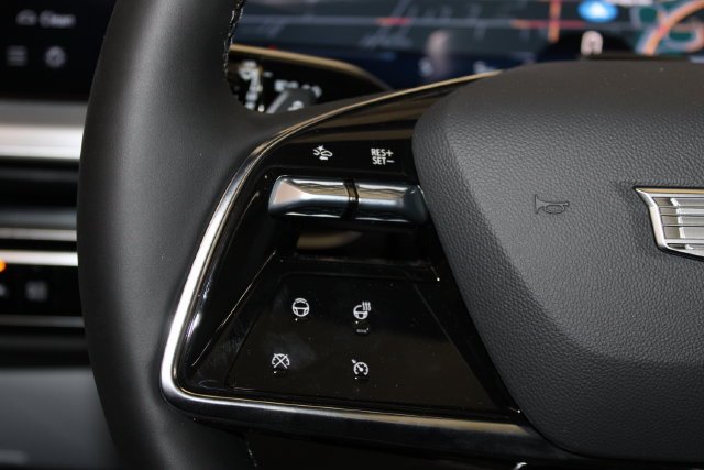 New 2027 Cadillac Lyriq Luxury AWD/4WD image 22