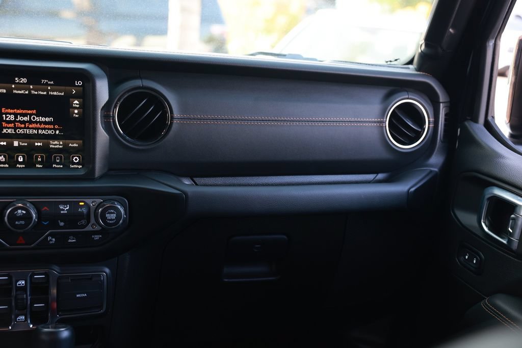 Used 2023 Jeep Wrangler Unlimited Sahara AWD/4WD image 31
