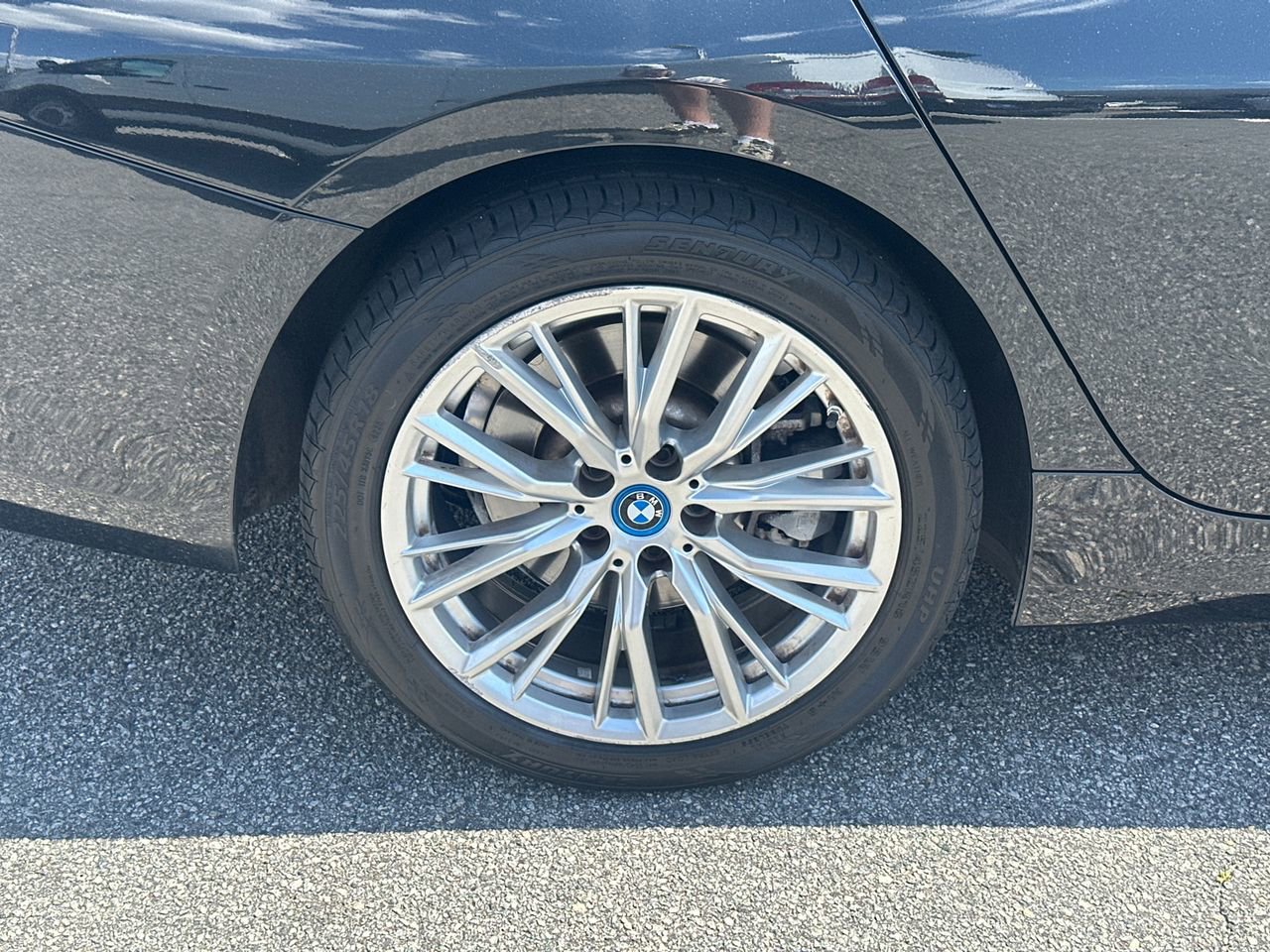 Used 2024 BMW 330e xDrive AWD/4WD image 17