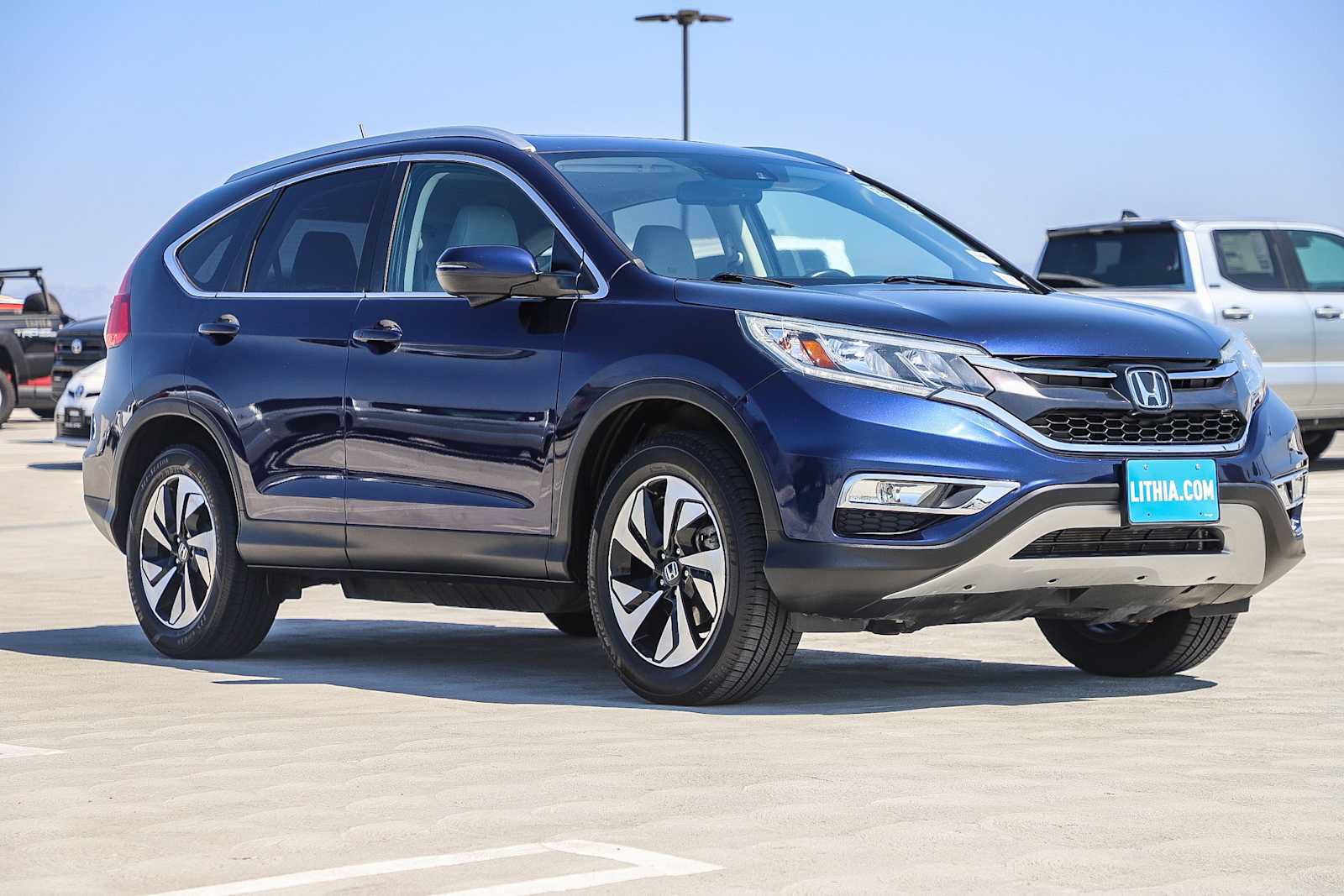 Used 2016 Honda CR-V Touring image 3
