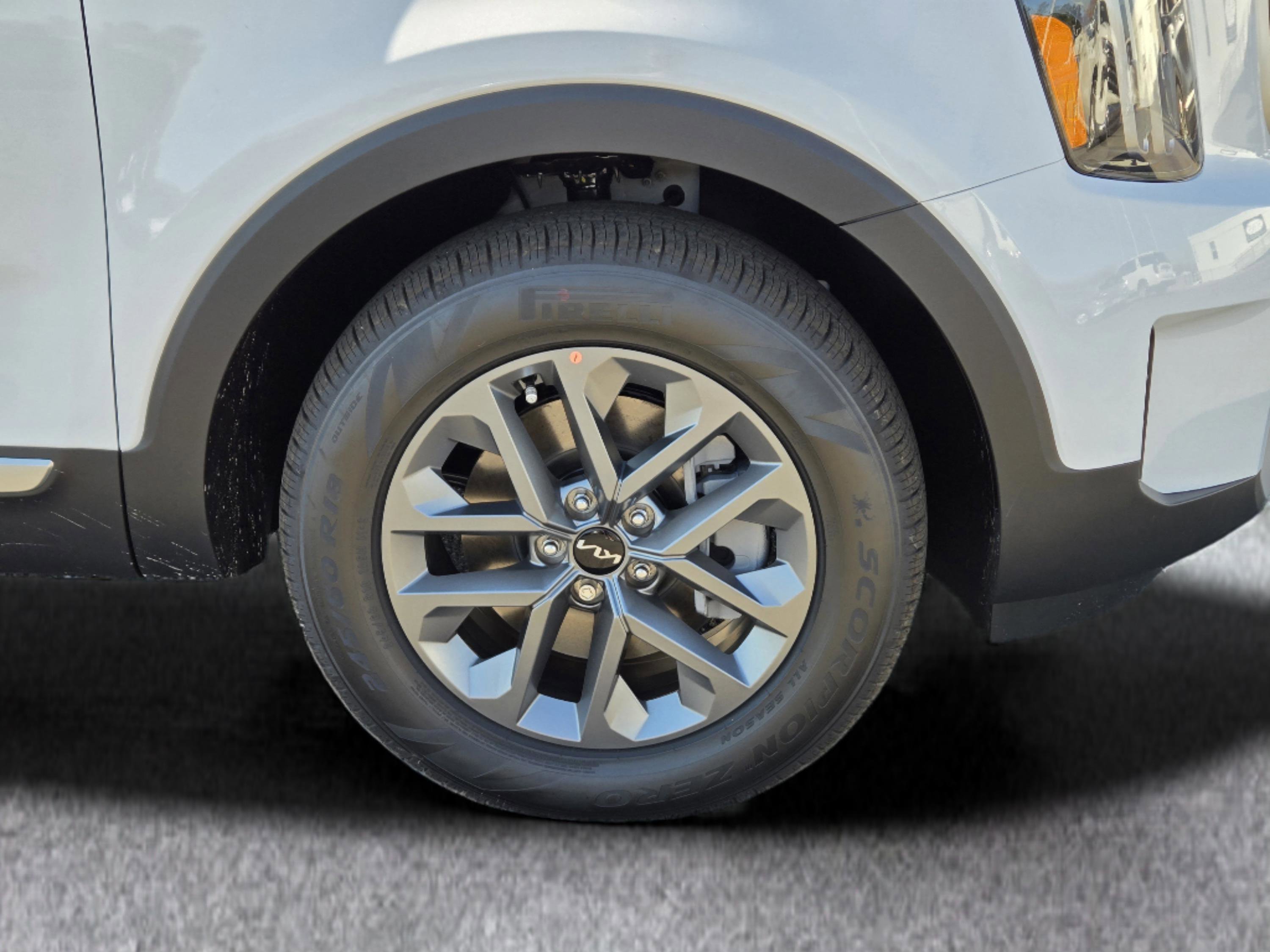 New 2025 Kia Telluride LX image 4