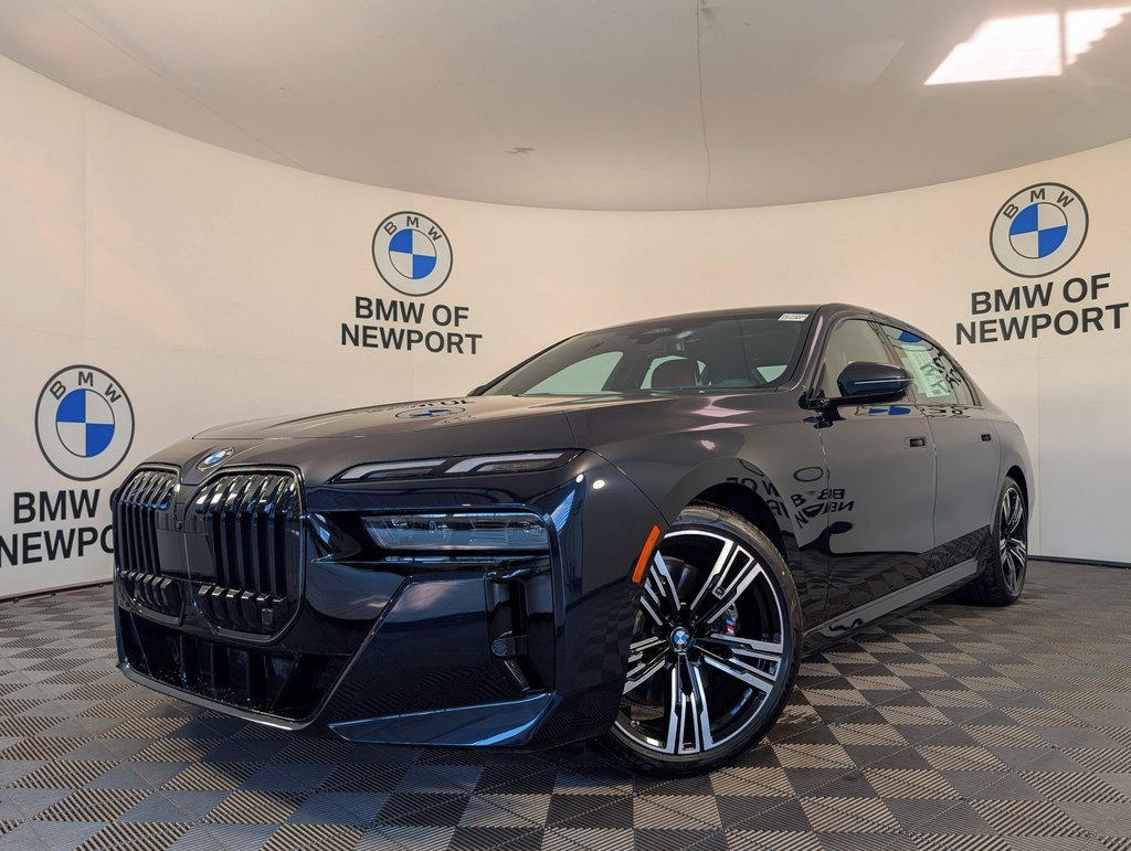 New 2026 BMW 740i xDrive w/ Premium Package video 1