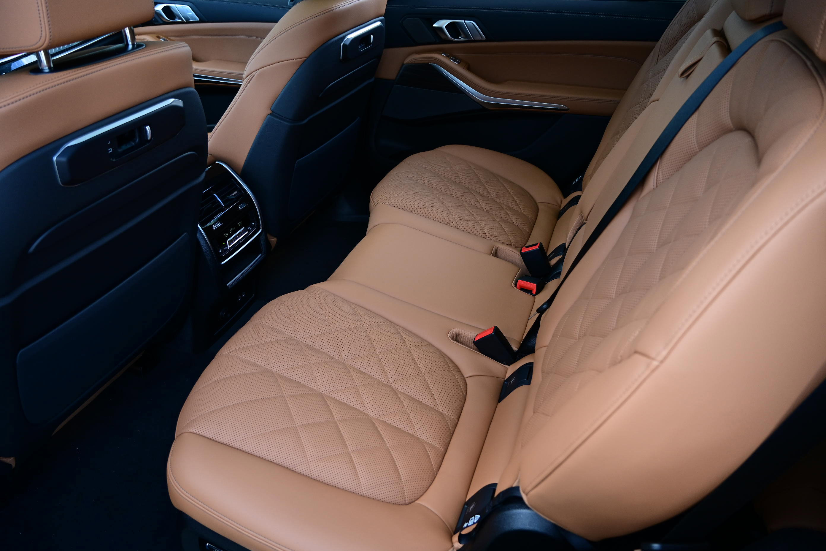 New 2026 BMW X7 xDrive40i w/ Premium Package image 11