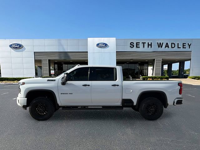 Used 2024 Chevrolet Silverado 2500 LTZ w/ LTZ Plus Package image 4
