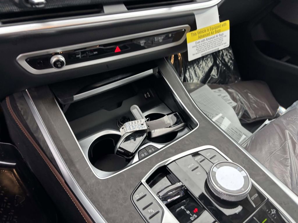 New 2026 BMW X7 xDrive40i w/ Executive Package image 16