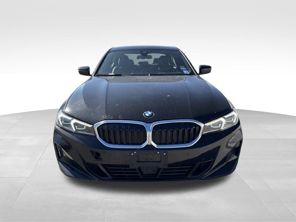 Used 2025 BMW 330i Sedan RWD image 2
