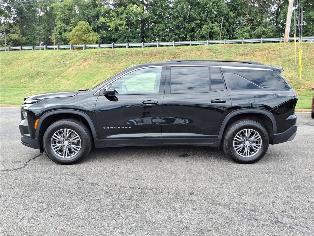 Used 2025 Chevrolet Traverse LT AWD/4WD image 7