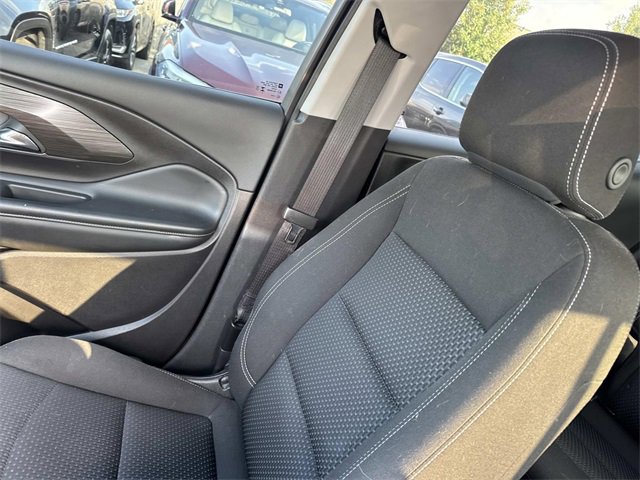 Used 2024 GMC Terrain SLE w/ Elevation Edition image 20