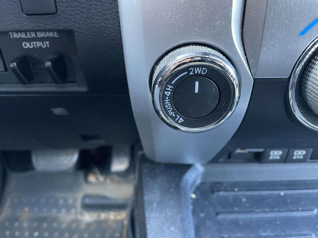 Used 2020 Toyota Tundra Limited w/ Limited Premium Package image 43