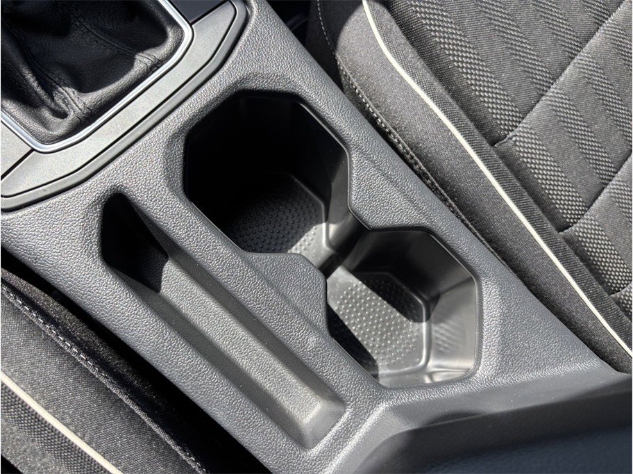 Used 2022 Volkswagen Jetta Sport image 24