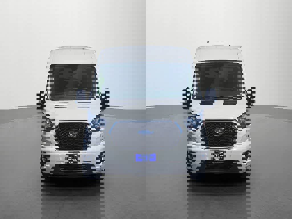 Used 2024 Ford Transit 350 XLT image 2