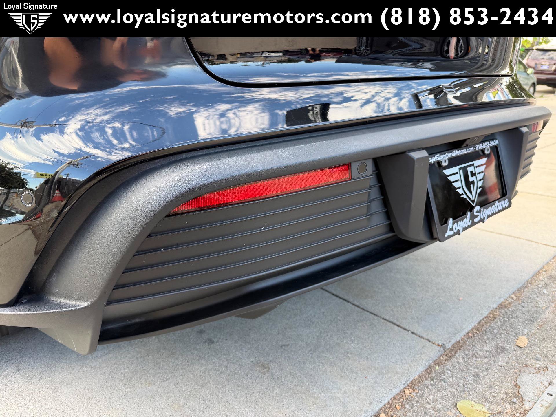 Used 2025 Porsche Taycan w/ Premium Package RWD image 9