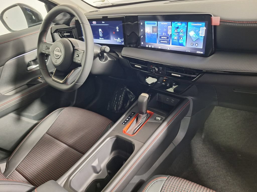 Used 2026 Nissan Kicks SR FWD image 25
