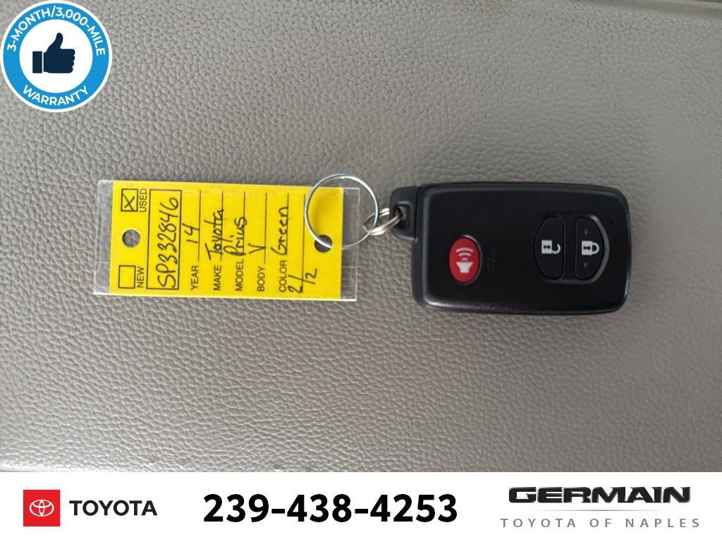 Used 2014 Toyota Prius V Three image 16