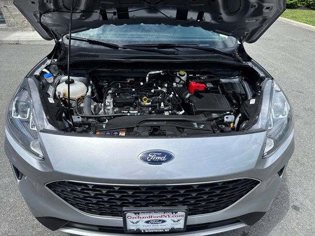 Certified 2022 Ford Escape SE w/ Cold Weather Package AWD/4WD image 20