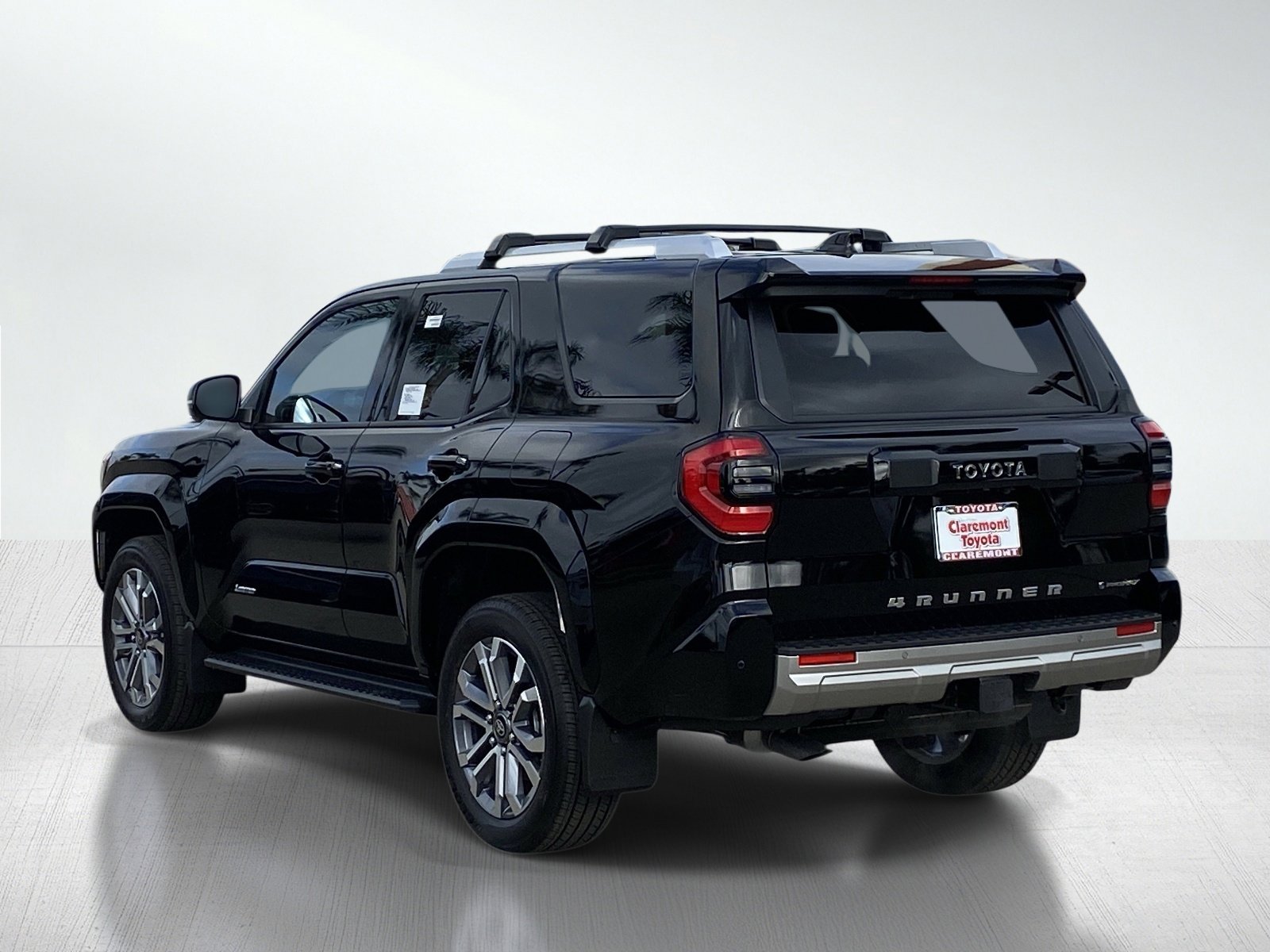 New 2026 Toyota 4Runner Limited AWD/4WD image 3