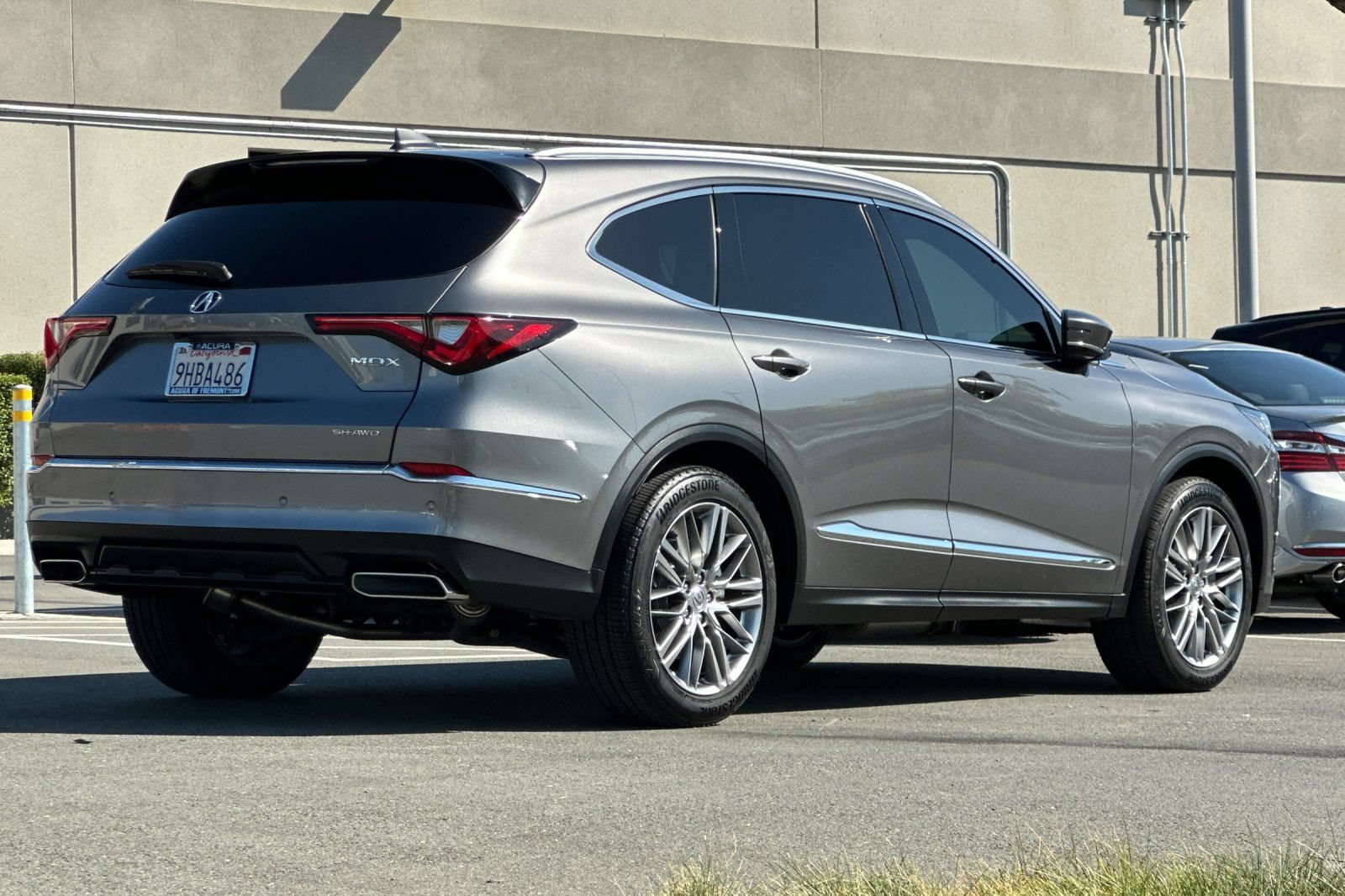 Used 2023 Acura MDX w/ Advance Package AWD/4WD image 4
