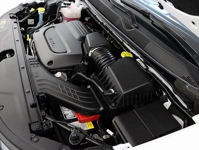 Used 2026 Chrysler Pacifica Select image 33