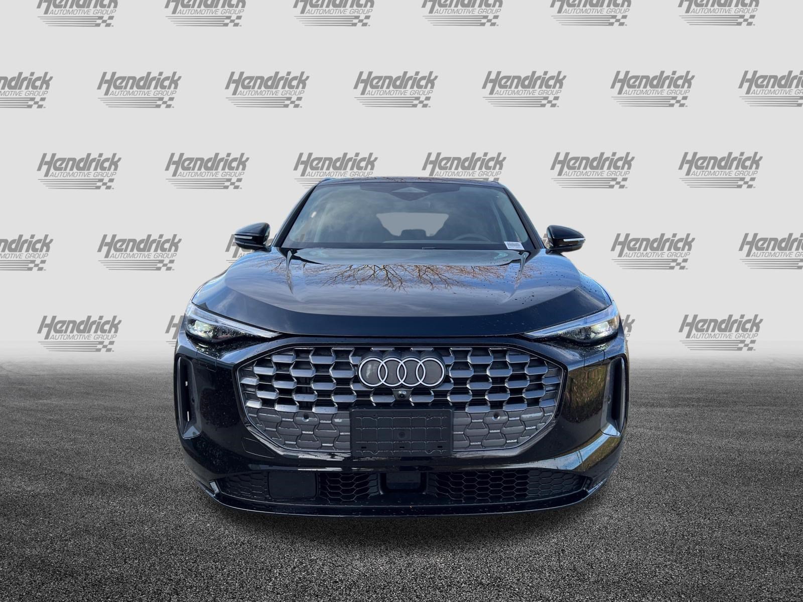 Used 2025 Audi Q5 Premium w/ Premium Plus AWD/4WD image 3