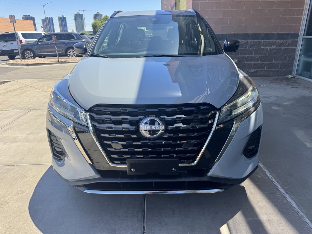 Used 2023 Nissan Kicks SR FWD image 10