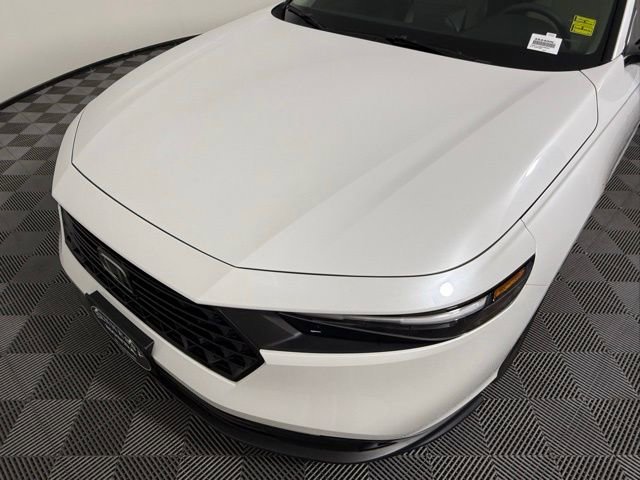 Used 2025 Honda Accord SE image 10