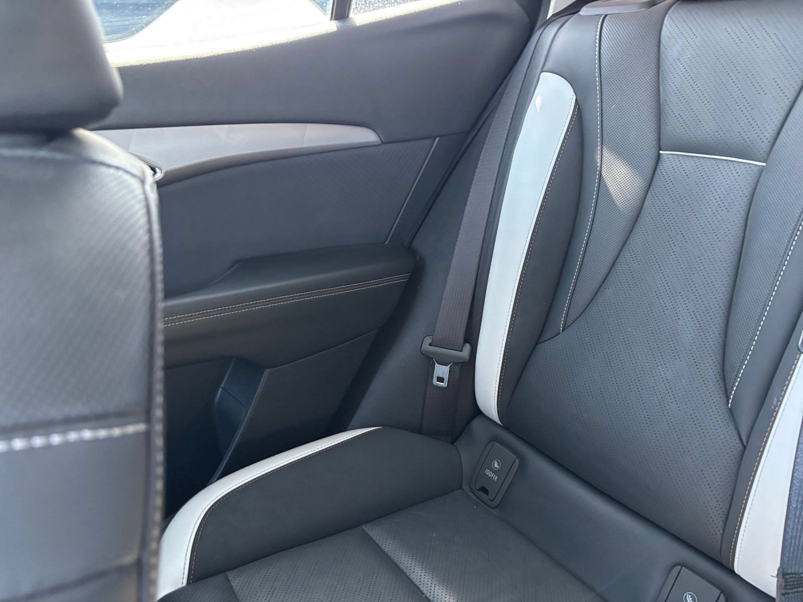 Used 2024 Buick Envision Sport Touring AWD/4WD image 39