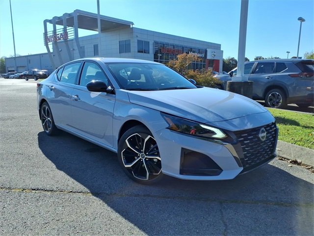 New 2025 Nissan Altima 2.5 SR
