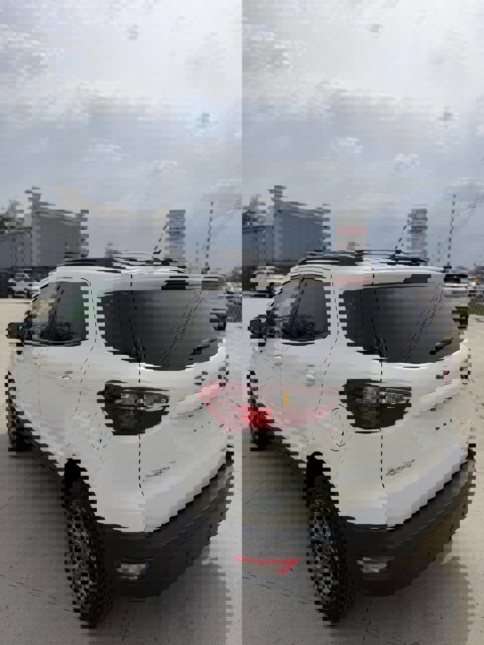 Used 2018 Ford EcoSport SES image 5