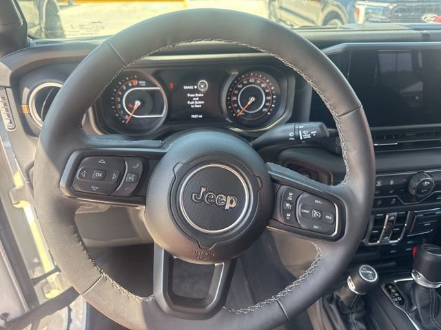 Used 2025 Jeep Gladiator Sport AWD/4WD image 20