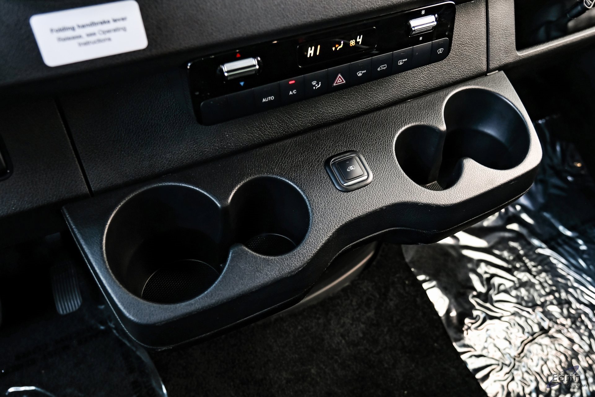 Used 2023 Mercedes-Benz Sprinter 3500 w/ Parking Package image 57