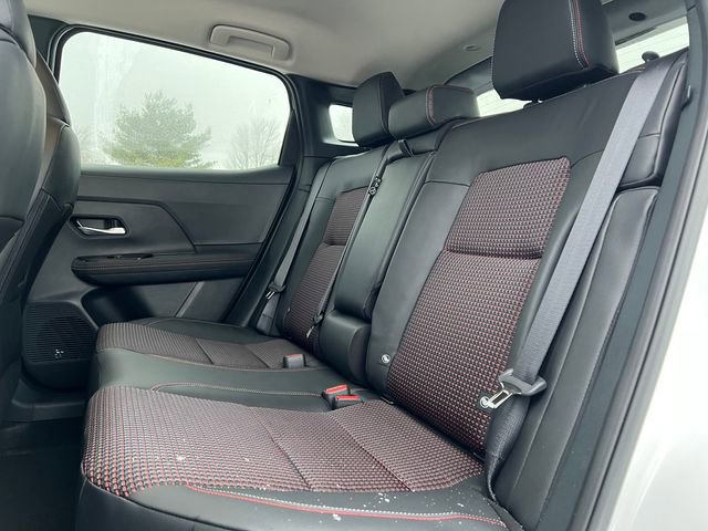 New 2025 Nissan Kicks SR image 16