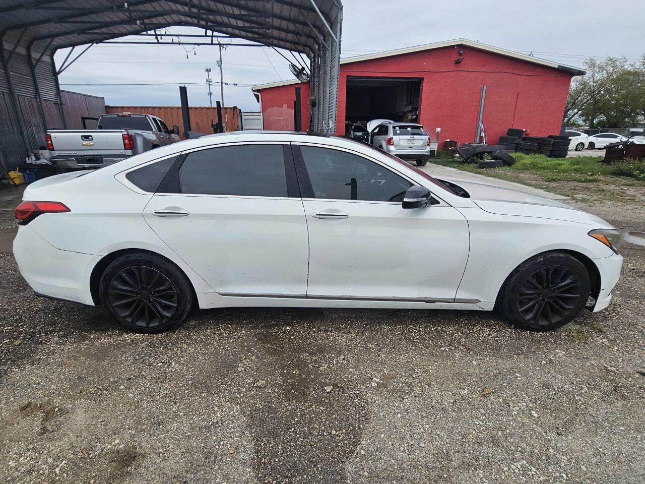 Used 2016 Hyundai Genesis 3.8 RWD image 8