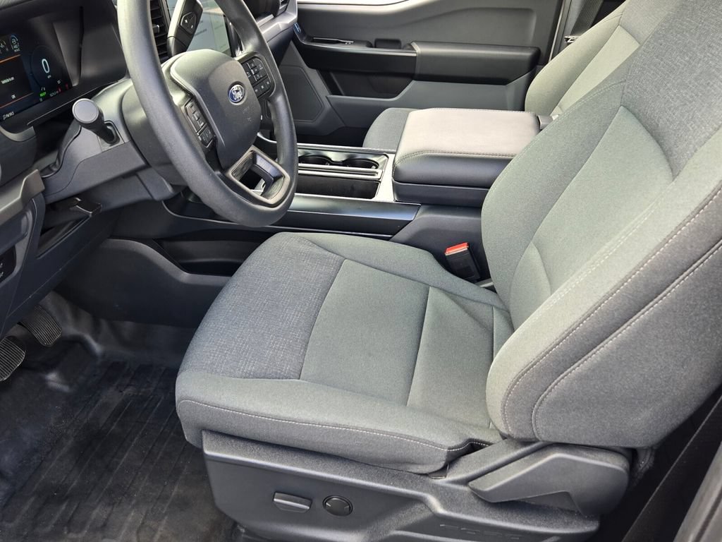 Used 2025 Ford F150 XL w/ Equipment Group 104A Hybrid AWD/4WD image 11